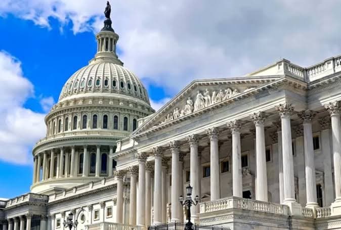 Who wins the Senate pending Hormuz Agreement by Oct 23?