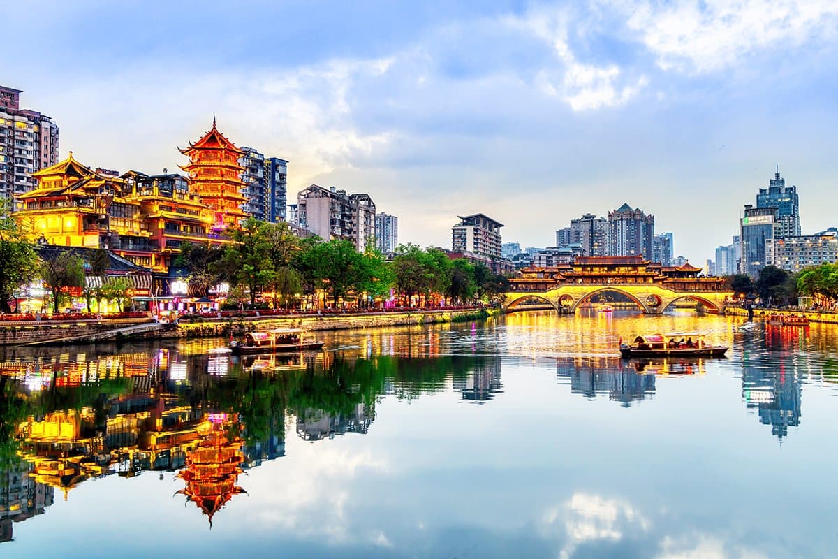 Highest temperature in Chengdu on April 10?