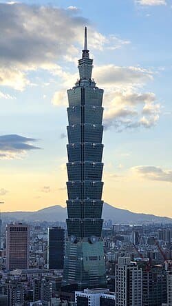 Highest temperature in Taipei on April 10?